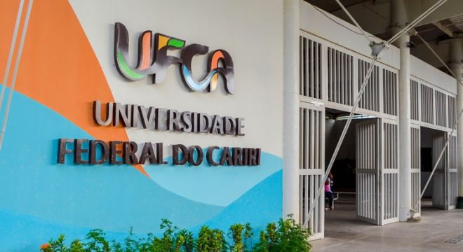 Universidade Federal do Cariri abre concurso para professor com salário de R$ 10 mil