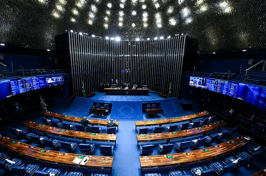 Senadores veem quebra de acordo e devem ir ao STF se a Câmara fatiar a PEC dos Precatórios