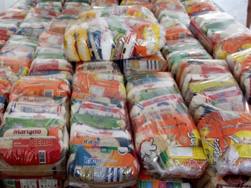 Com inflação em 11,73%, Bolsonaro pede que supermercados cortem margem de lucro na cesta básica