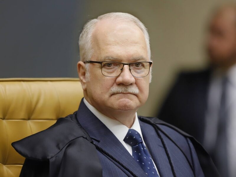 Ministro Edson Fachin é eleito presidente do TSE
