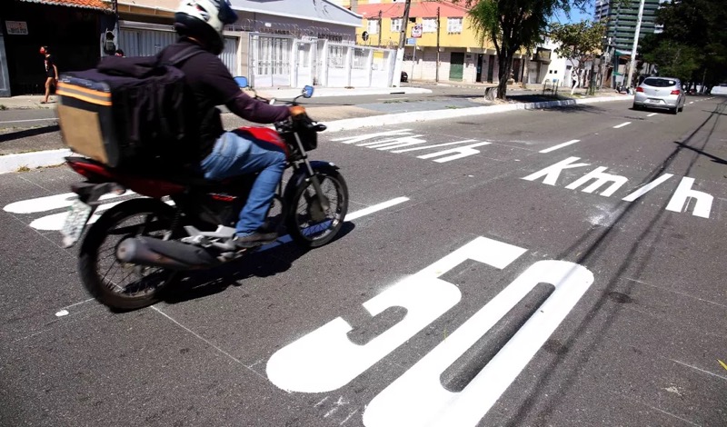 Maioria das infrações no trânsito do Ceará em 2021 são por velocidade acima da permitida