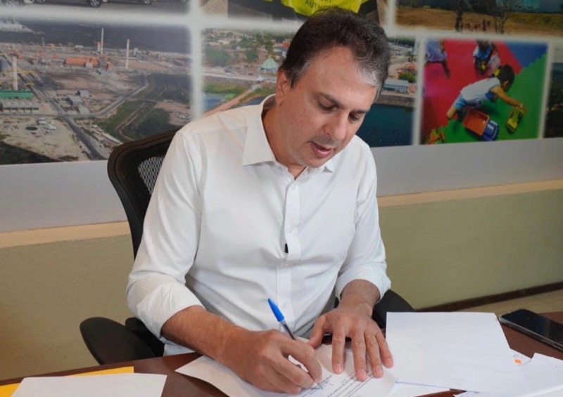 Camilo anuncia reajuste salarial de 10,74% a todos os servidores estaduais do Ceará