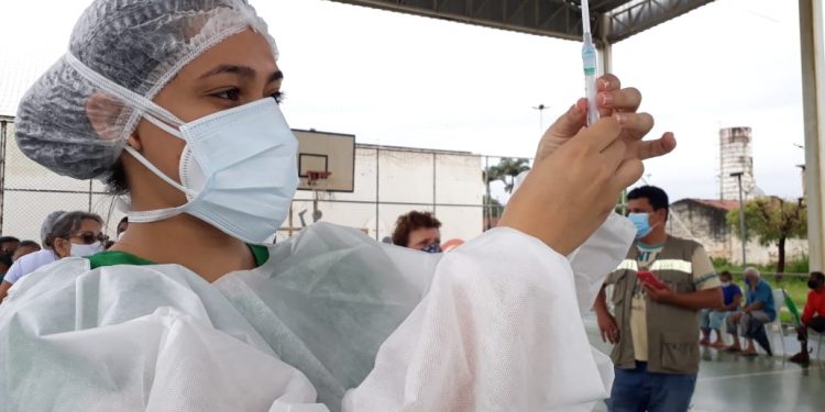 Barbalha ultrapassa a marca de 100 mil doses de vacinas aplicadas contra a Covid-19