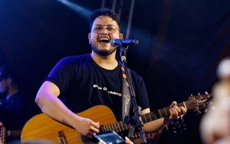 Morre aos 28 anos o cantor sertanejo Maurílio, da dupla com Luiza