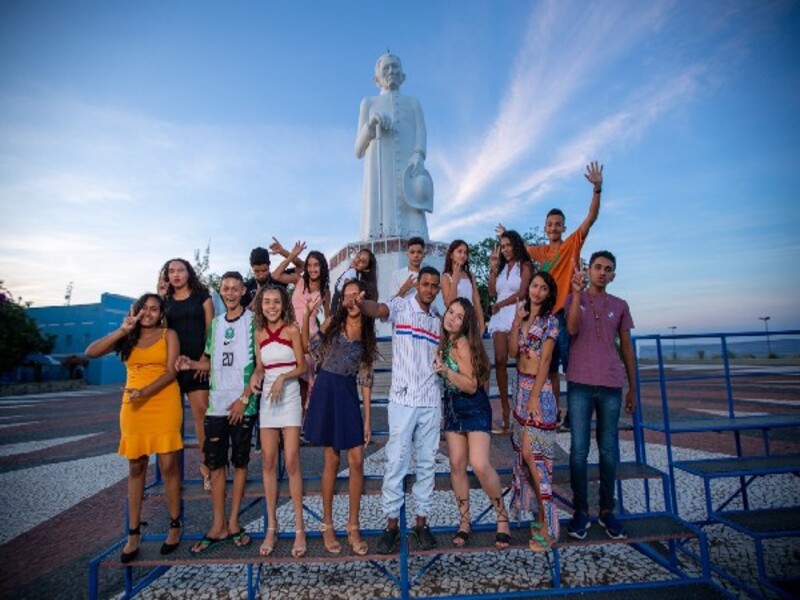 Juazeiro realiza festa de 15 anos para jovens atendidos pelo Cras do Horto