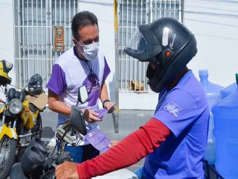 Crato promove blitz educativa em prol da Campanha do Laço Branco