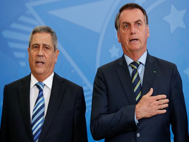 Por ‘seguro-impeachment’, Bolsonaro cogita Braga Netto como vice; centrão prefere solução política