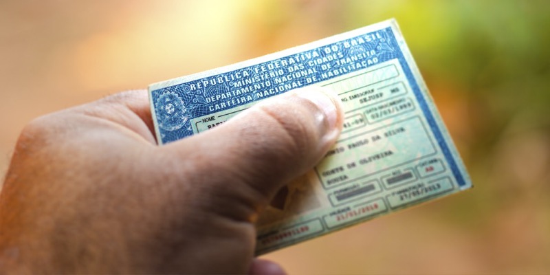 Contran restabelece prazo de 12 meses para tirar a CNH