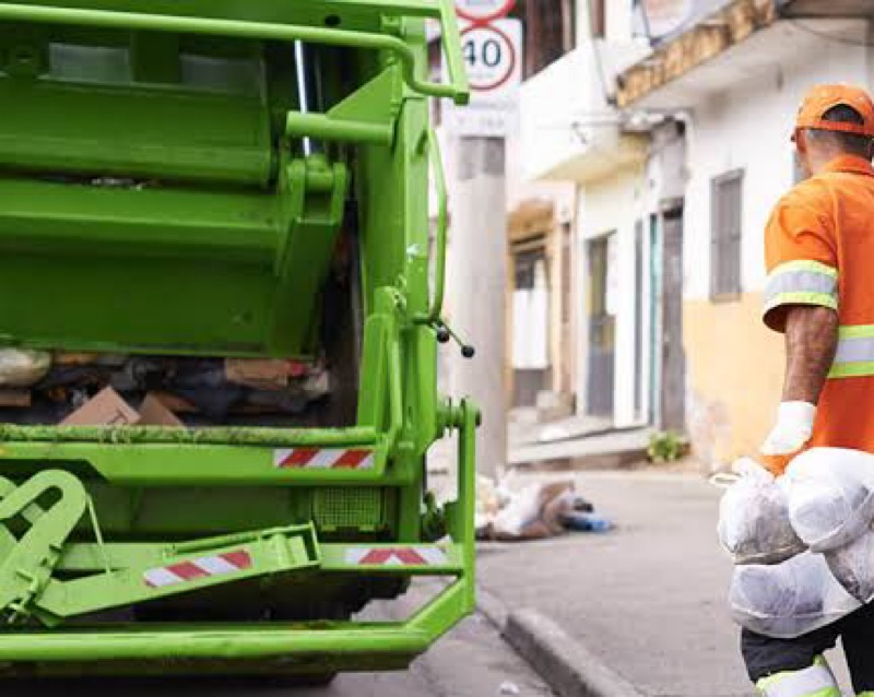 Prefeitura de Juazeiro conclui licitação do lixo e anuncia economia de R$ 300 mil por mês