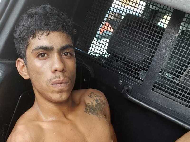 Perseguição policial termina com troca de tiros e um assaltante morto e dois presos em Barbalha