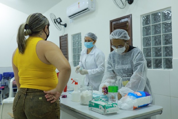 Juazeiro realiza aplicação de 2ª dose das vacinas Astrazeneca, Coronavac e Pfizer