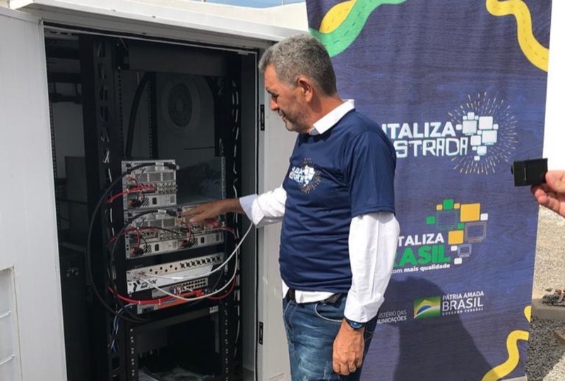 Deda Pereira anuncia implantação de torre de sinal digital em Farias Brito