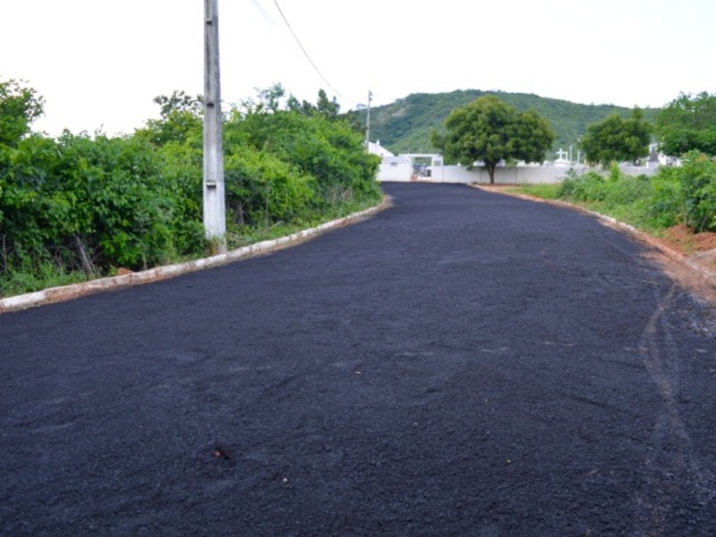 Caminhos do Crato II inicia pavimentação em Dom Quintino