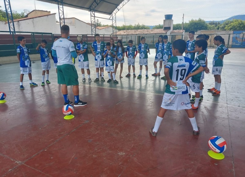 Farias Brito: projeto incentiva profissionalização esportiva de crianças e adolescentes