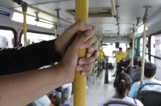 Assédio e importunação no transporte público: o que as autoridades devem fazer para evitar?