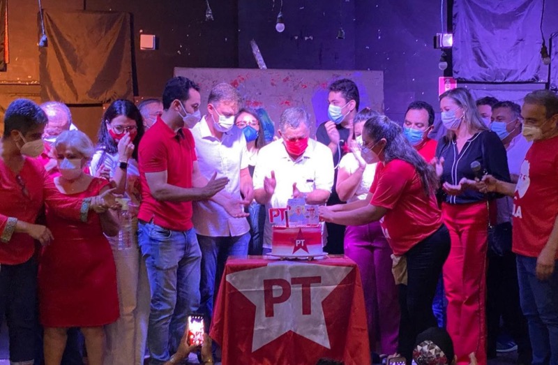 Filiados comemoram aniversário de 42 anos do PT no Cariri