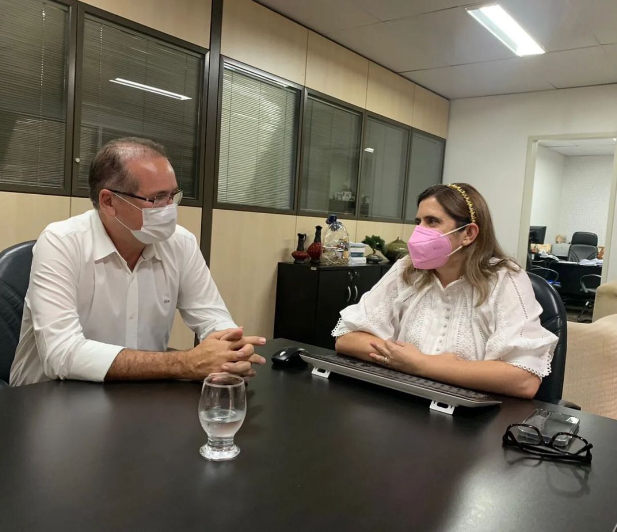 Em Fortaleza, Zé Ailton discute reforma e construção de escolas com a secretária da Educação do Estado