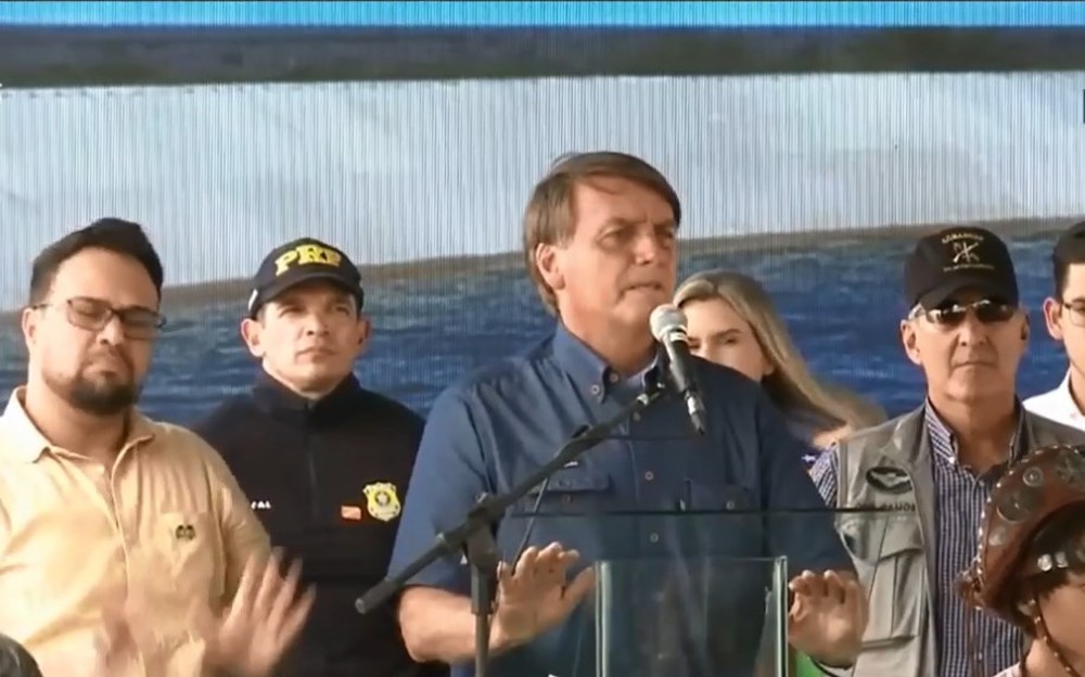 Após chamar nordestinos de ‘paus-de-arara’, Bolsonaro visita Pernambuco