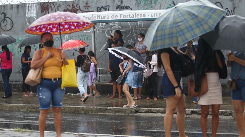 Ceará segue com tendência de chuvas em todas as regiões; veja a previsão para o fim de semana