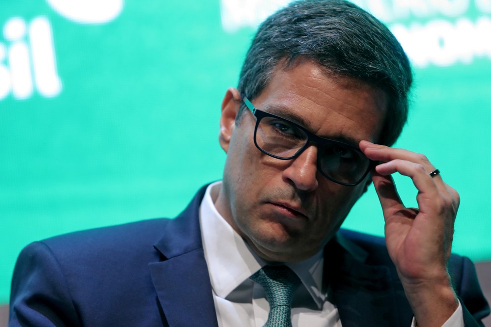 Guerra na Ucrânia levará mundo a período ‘relativamente longo’ com inflação maior, diz Campos Neto