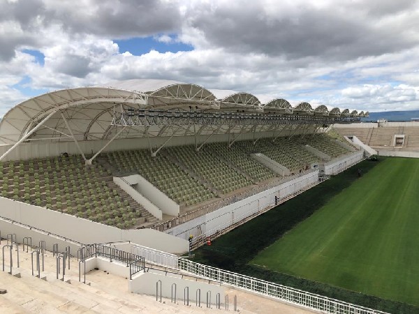Contagem regressiva para a inauguração da Arena Romeirão