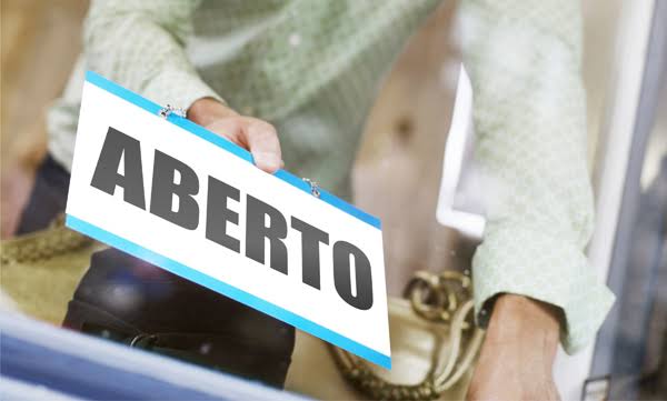 Registro automático da Junta Comercial simplificou a abertura de 12.238 empresas no Ceará