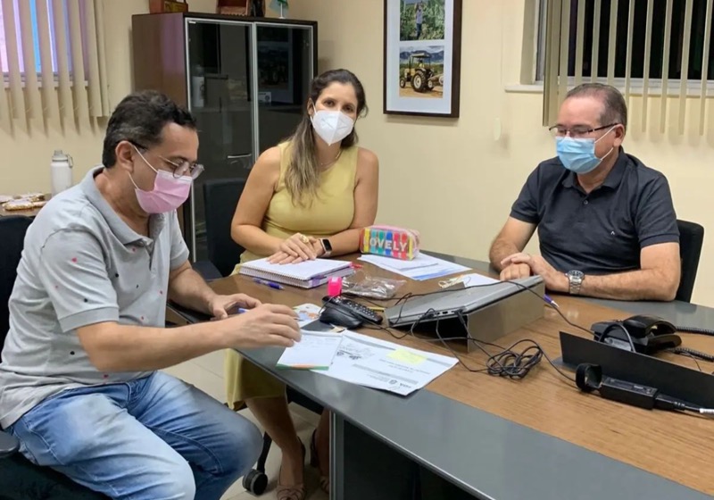 Zé Aílton anuncia construção de novos sistemas de abastecimento no Crato