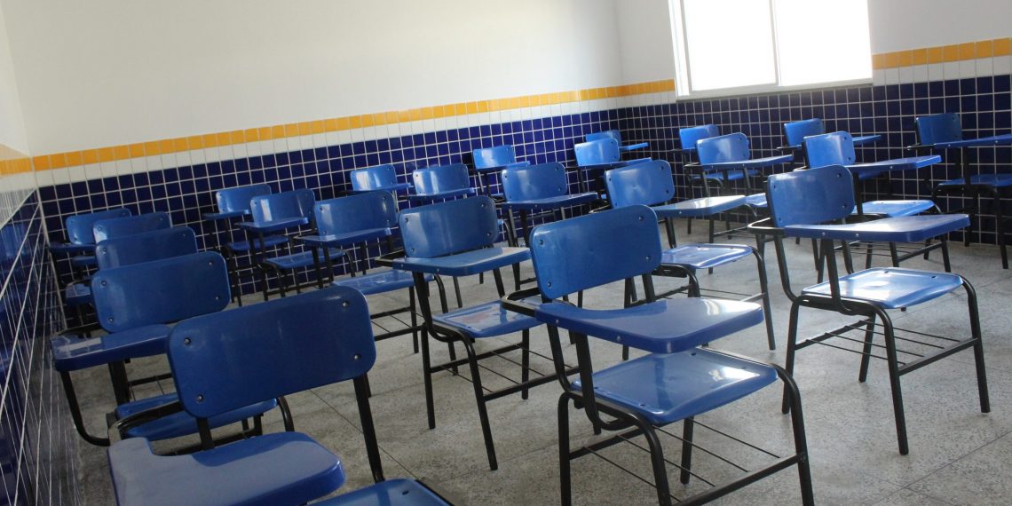 Escolas municipais de Barbalha recebem novos equipamentos
