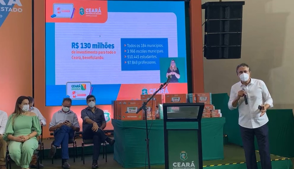 Ceará deve construir 326 escolas e universalizar ensino em tempo integral até 2026, diz Camilo