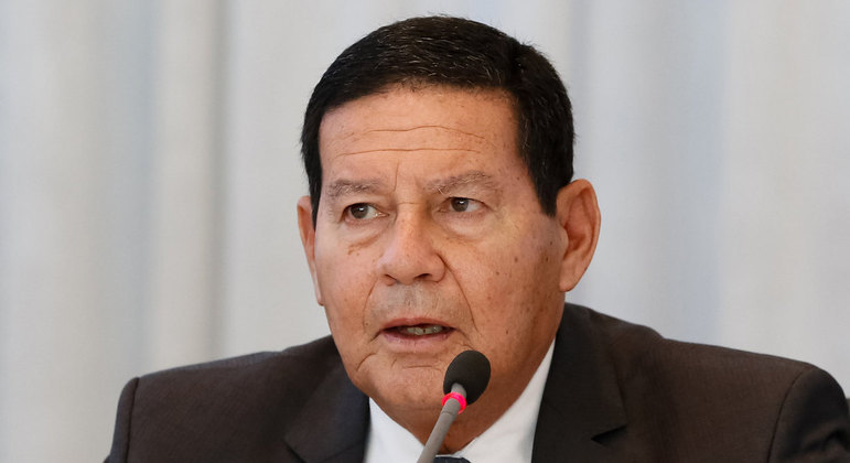 Mourão diz que guerra na Ucrânia, até o momento, traz mais ‘consequências positivas’ do que negativas para a economia brasileira