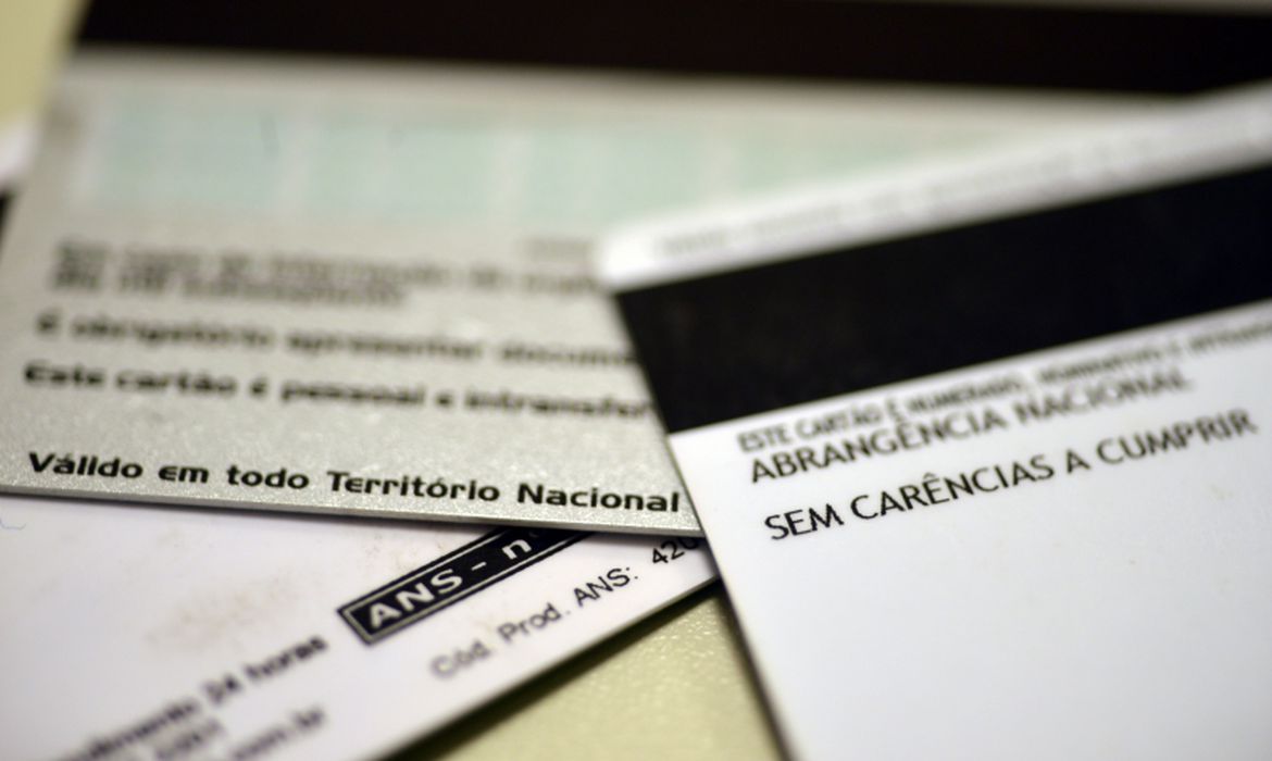 STJ: planos não são obrigados a cobrir condutas fora da lista da ANS