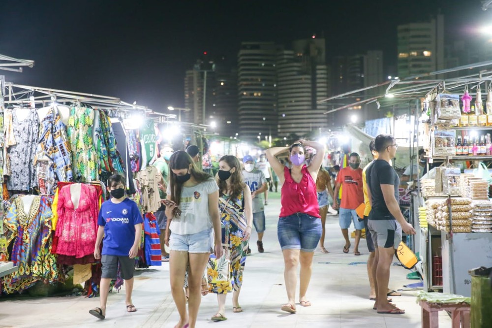 Máscaras não serão mais obrigatórias em locais abertos do Ceará a partir de segunda-feira, anuncia Camilo