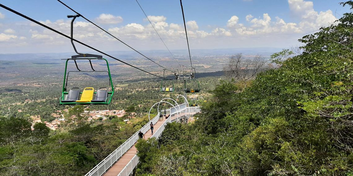 Processo seletivo oferece 30 vagas de trabalho no Mirante do Caldas; saiba como participar