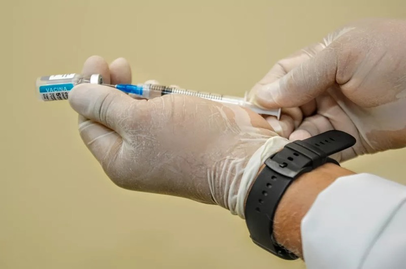 Mais de 18 milhões de brasileiros estão com 2ª dose de vacinas contra a Covid atrasada, segundo Ministério da Saúde