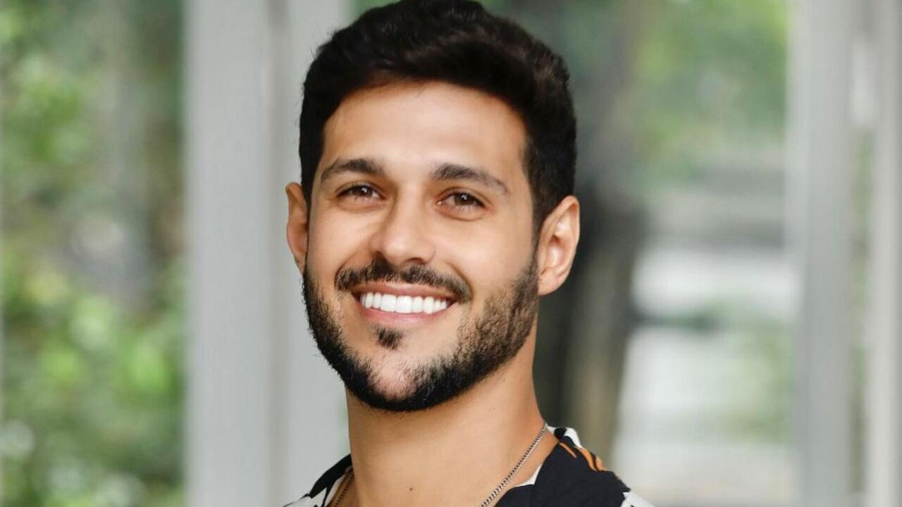 Ex-BBB Rodrigo Mussi tem alta de UTI 20 dias após acidente