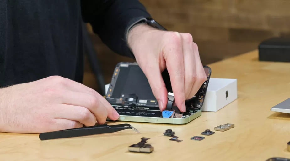 Apple sofre críticas após liberar conserto ‘self service’ de iPhone