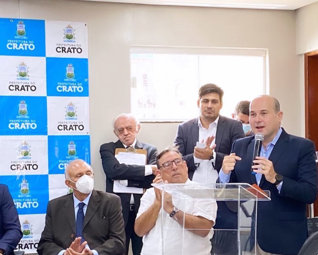 No Cariri, Roberto Cláudio comenta sucessão estadual e prevê quando será definido o candidato governista