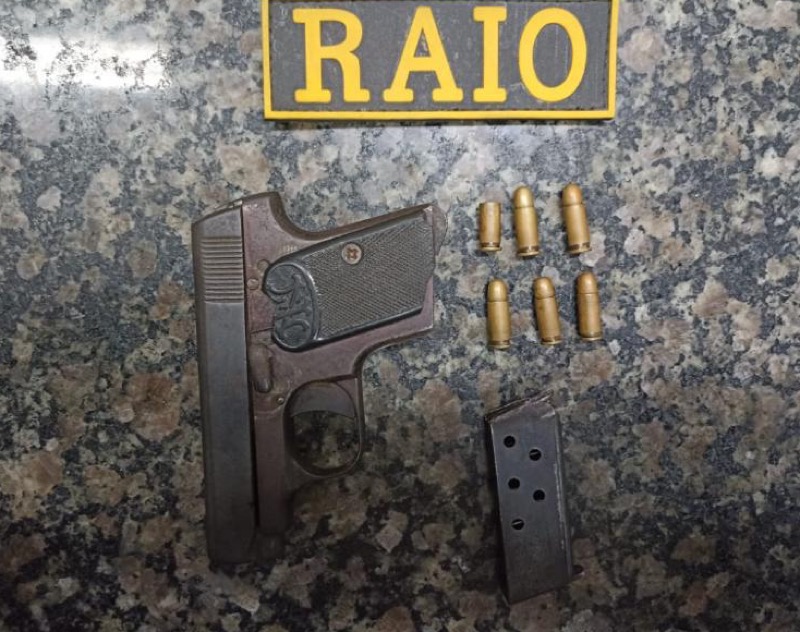 Dupla troca tiros com policiais do BPRAIO e um suspeito morre em Crato
