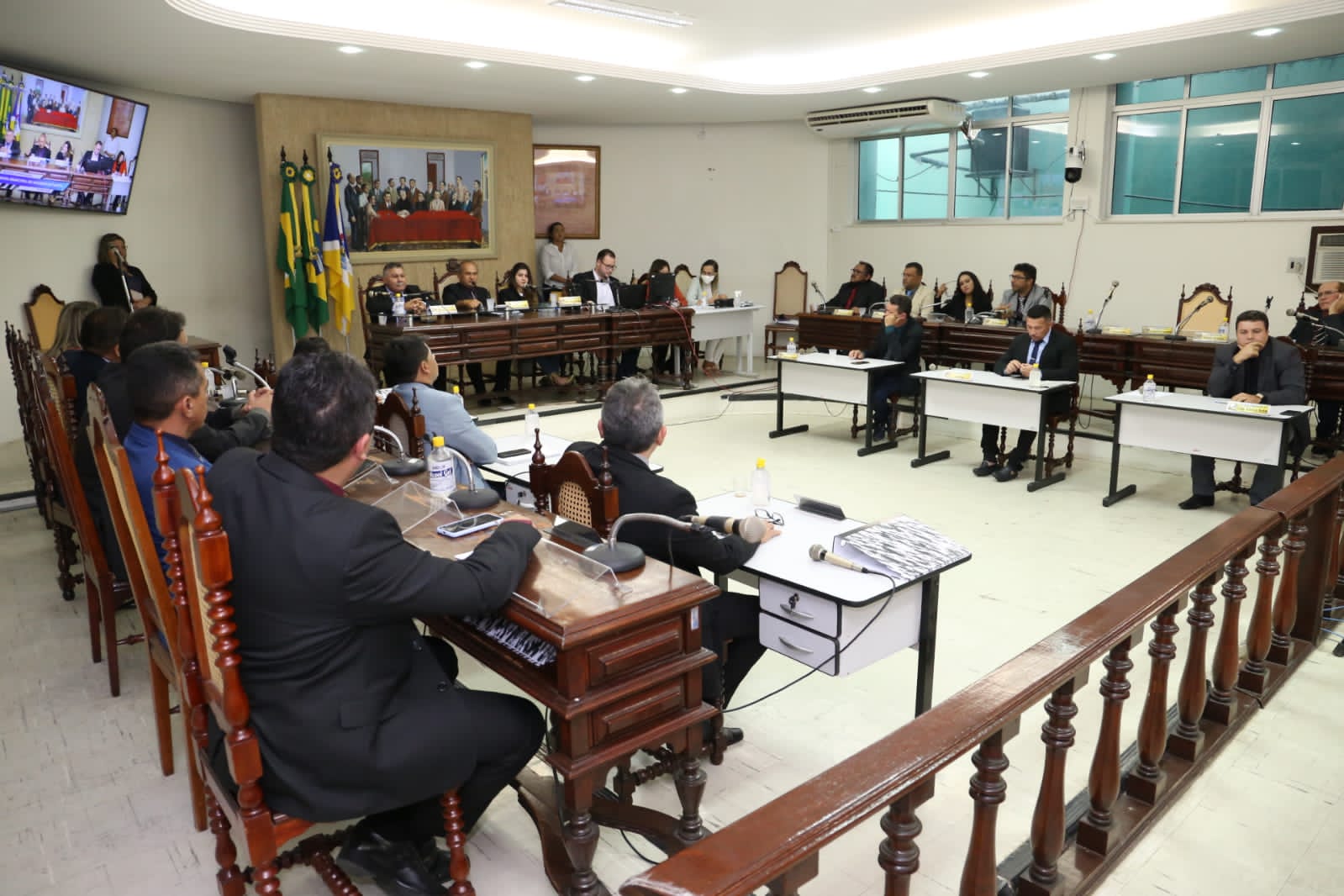 Contrato da coleta de lixo pauta discussões na Câmara de Juazeiro do Norte