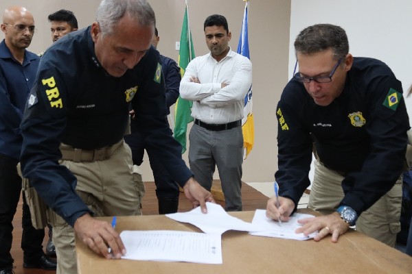 Juazeiro assina termo de adesão ao Projeto Educar PRF