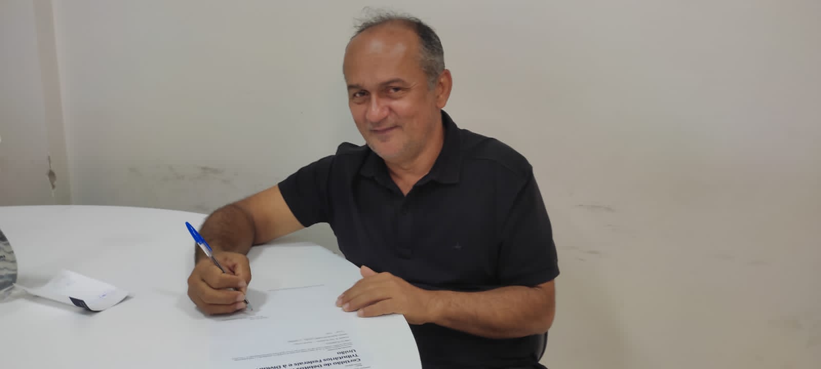 Presidente Darlan Lobo antecipa pagamento dos servidores da Câmara Municipal