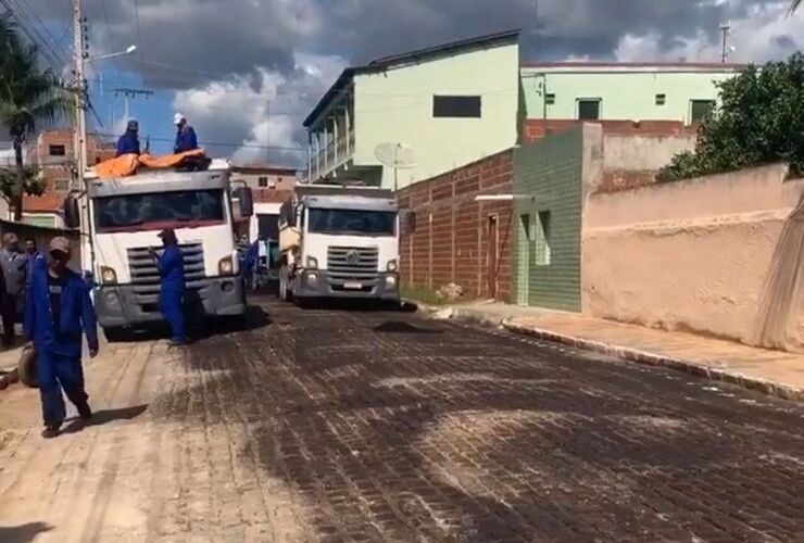 Assaré inicia nova etapa de pavimentação asfáltica
