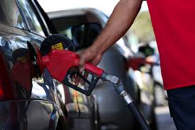 Petrobras anuncia aumento de 8,8% no preço do diesel para distribuidoras