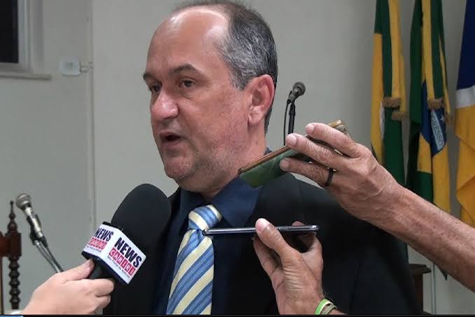 Presidente Darlan Lobo convoca titular da Semasp para esclarecer pagamentos à Cosampa