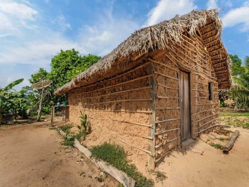 Prefeitura de Barbalha lança Edital de Chamamento para cadastro de moradores de casas de taipa