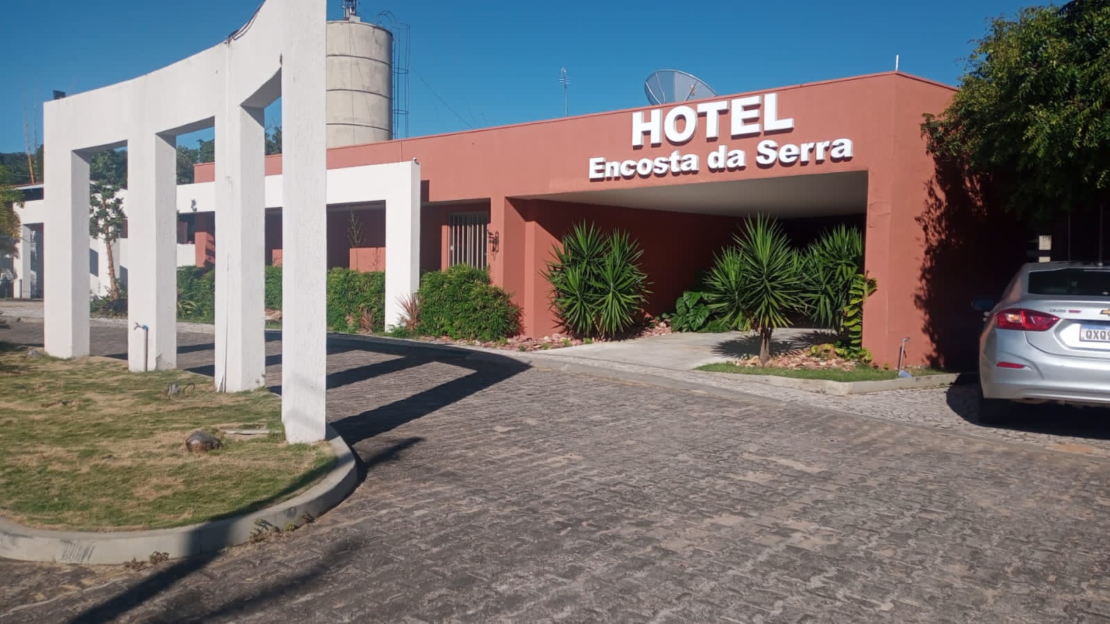Referência no setor hoteleiro do Cariri, Hotel Encosta da Serra completa 20 anos de existência