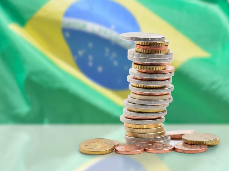 Economia brasileira cresce 0,3% em abril, mostra prévia da FGV