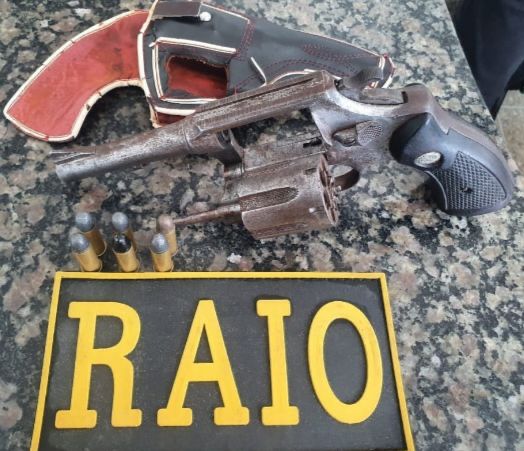 Crato: suspeito é preso em flagrante com arma de fogo de uso restrito
