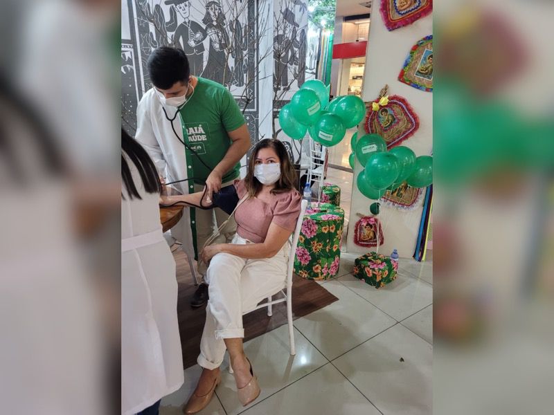 Unimed Cariri realiza ação de estímulo à prevenção da saúde com serviços gratuitos no Cariri Shopping na semana do São João