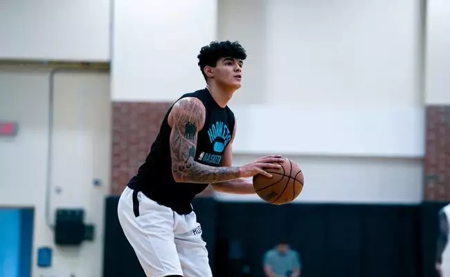 Promessa do basquete brasileiro é escolhido no draft por campeão da NBA